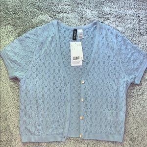 NWT h&m blue cropped sweater